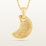 Dije media luna en oro amarillo diamantado