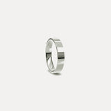 Anillo de matrimonio clásico plano en plata